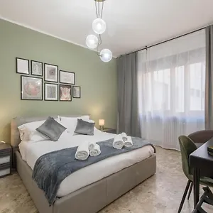  Apartment L'attimo Italy